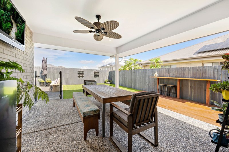 Photo - 37 Oatley Street, Mango Hill QLD 4509 - Image 6