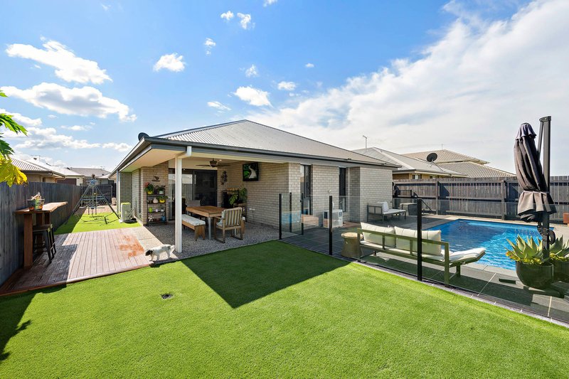 Photo - 37 Oatley Street, Mango Hill QLD 4509 - Image 9