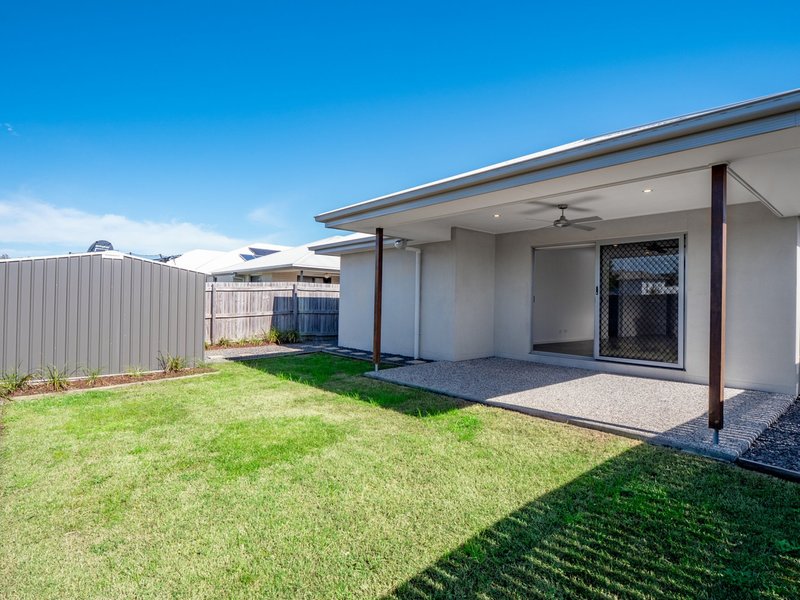 Photo - 37 Olive Circuit, Caloundra West QLD 4551 - Image 5