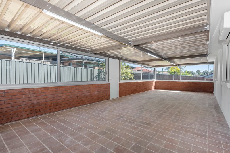 Photo - 37 Ollier Crescent, Prospect NSW 2148 - Image 6