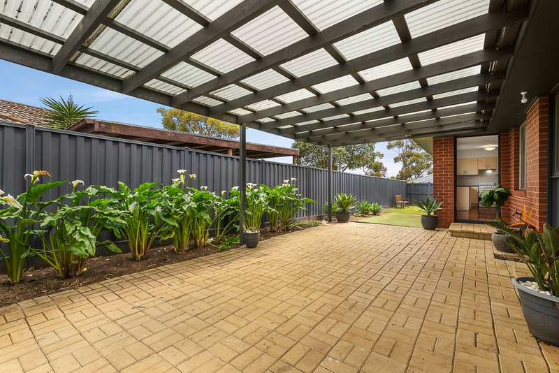 Photo - 37 Patterson Avenue, Keilor VIC 3036 - Image 6