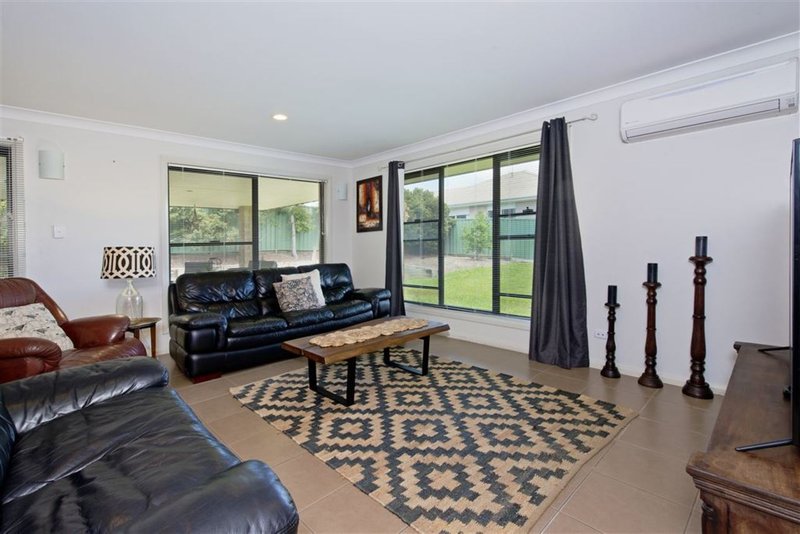 Photo - 37 Pead Street, Wauchope NSW 2446 - Image 2