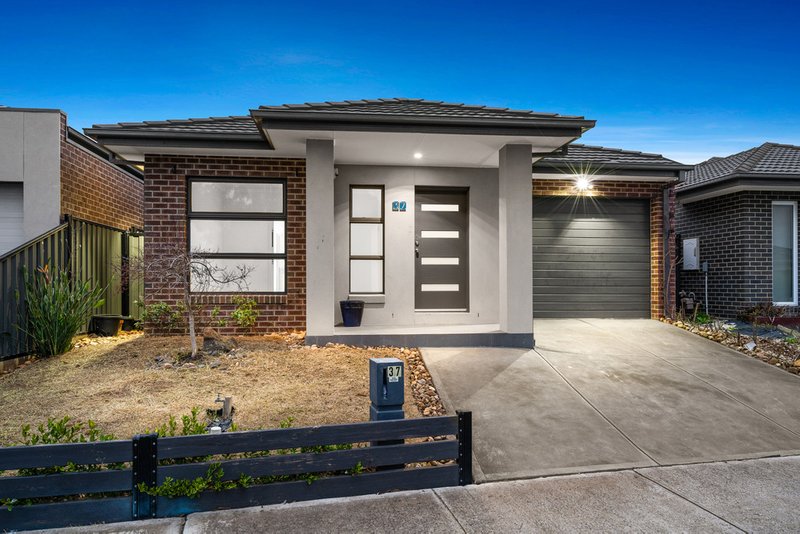 37 Pearson Road, Mernda VIC 3754