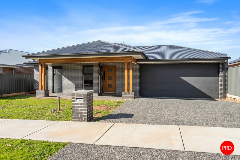 37 Pembroke Drive, Marong VIC 3515