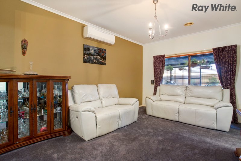 Photo - 37 Perceval Crescent, Taylors Lakes VIC 3038 - Image 2