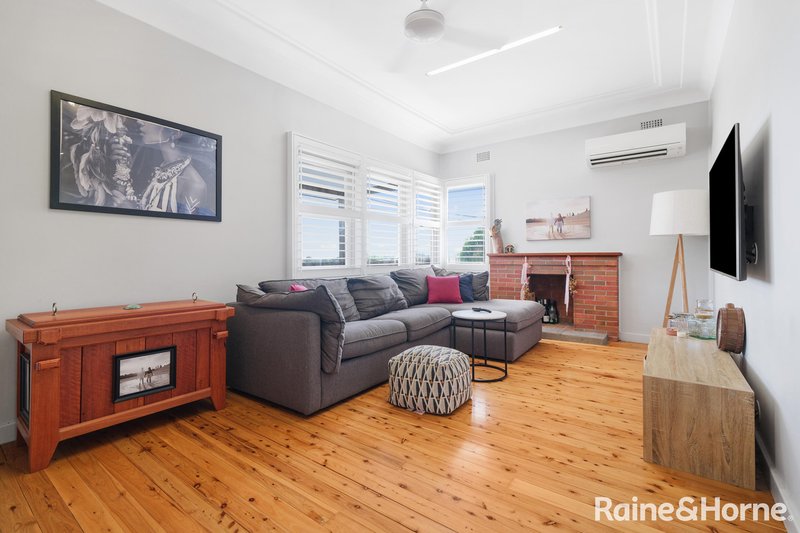 Photo - 37 Perks Street, Wallsend NSW 2287 - Image 2