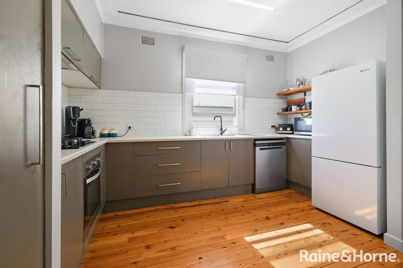 Photo - 37 Perks Street, Wallsend NSW 2287 - Image 6