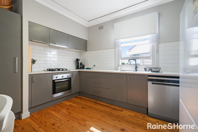 Photo - 37 Perks Street, Wallsend NSW 2287 - Image 7