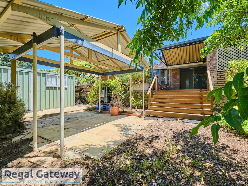 Photo - 37 Petterson Avenue, Kardinya WA 6163 - Image 19