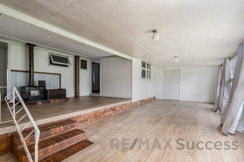 Photo - 37 Prosser Street, Rockville QLD 4350 - Image 8