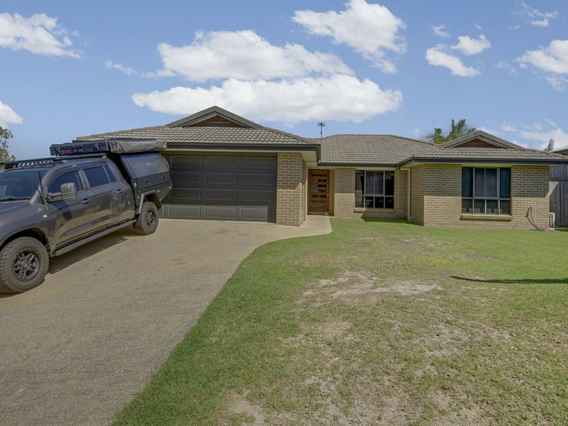 Photo - 37 Pryde Street, Tannum Sands QLD 4680 - Image 2