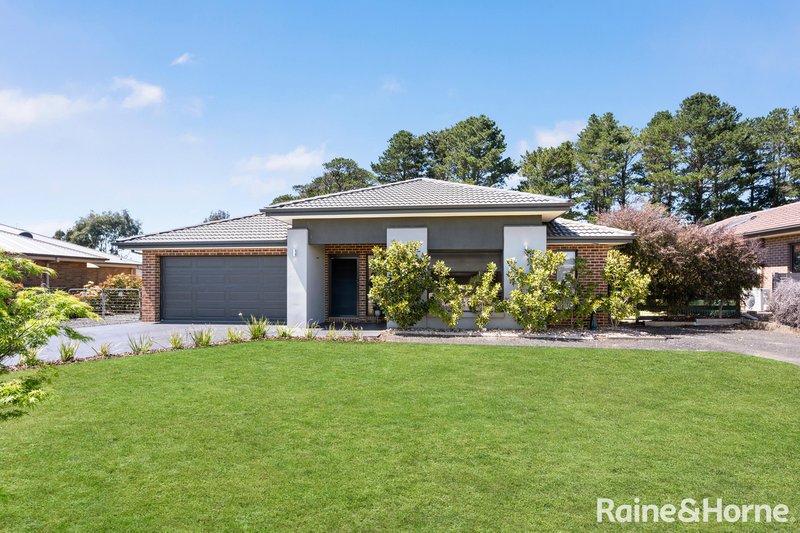 Photo - 37 Rangeview Drive, Riddells Creek VIC 3431 - Image 1