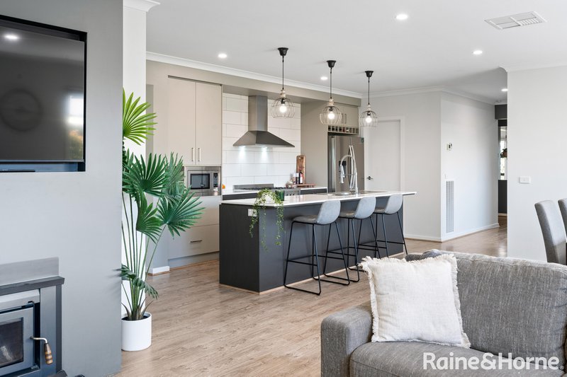Photo - 37 Rangeview Drive, Riddells Creek VIC 3431 - Image 13