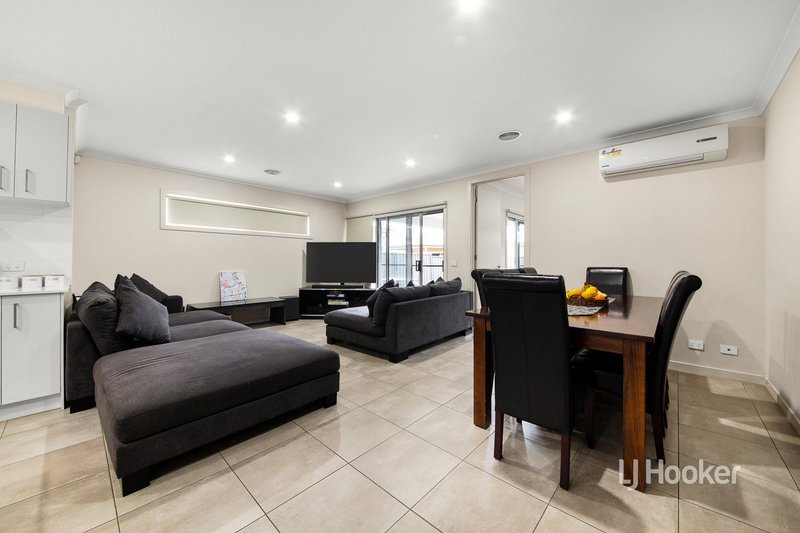 Photo - 37 Rapa Drive, Tarneit VIC 3029 - Image 6