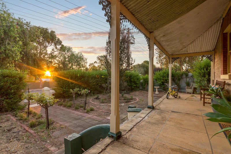 Photo - 37 Redbanks Road, Willaston SA 5118 - Image 3