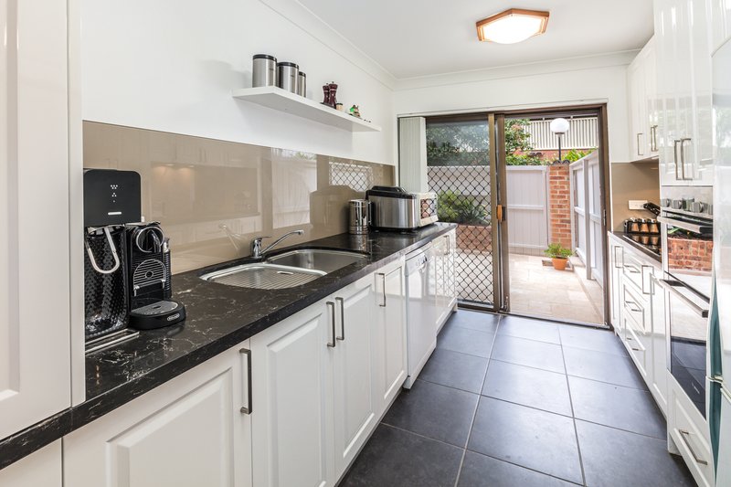 Photo - 3/7 Reed Street, Cremorne NSW 2090 - Image 5