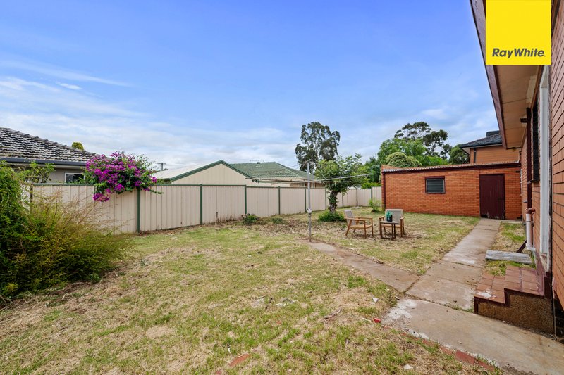 Photo - 37 Riddle Drive, Melton VIC 3337 - Image 15