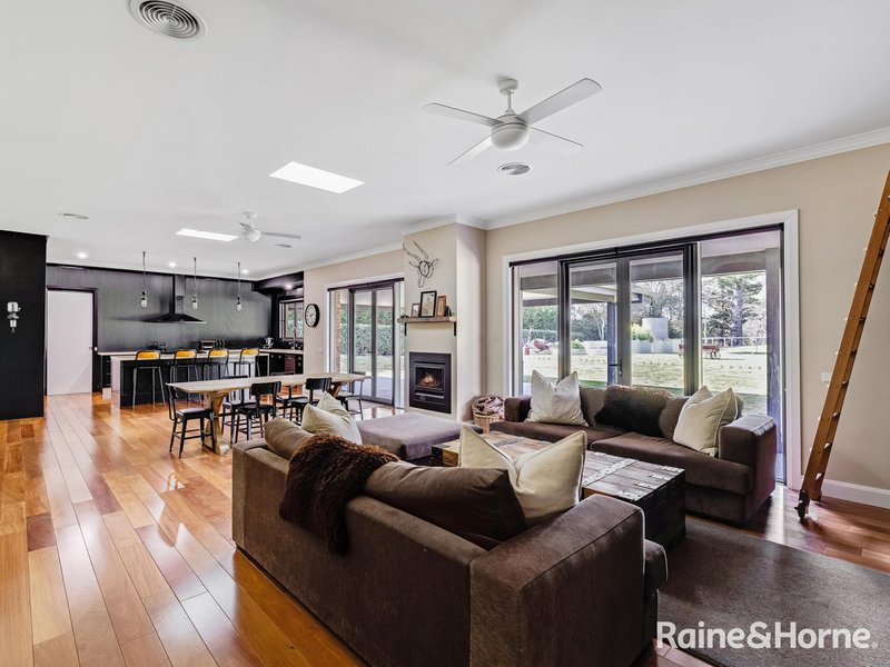 Photo - 37 Ridgeview Close, White Rock NSW 2795 - Image 5