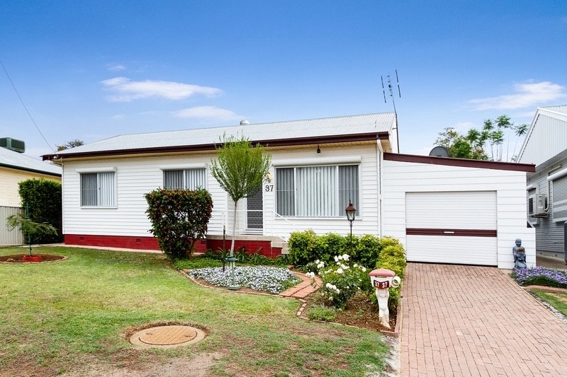 Photo - 37 Riverview St , Tamworth NSW 2340 - Image 2