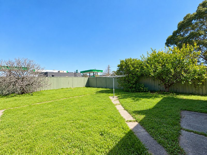 Photo - 37 Roberts Avenue, Mulgrave VIC 3170 - Image 8
