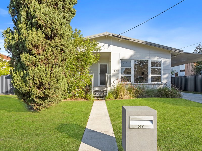 Photo - 37 Rocklea Street, Archerfield QLD 4108 - Image 1