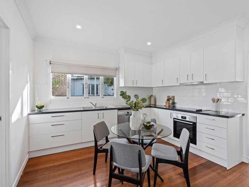 Photo - 37 Rocklea Street, Archerfield QLD 4108 - Image 9