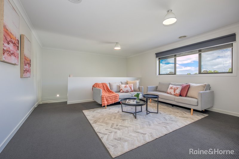 Photo - 37 Rosenthal Boulevard, Sunbury VIC 3429 - Image 13