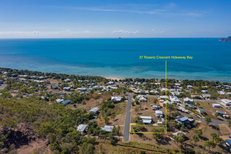 37 Roseric Crescent, Hideaway Bay QLD 4800