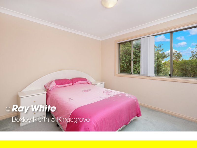 Photo - 37 Samuel Street, Peakhurst NSW 2210 - Image 5