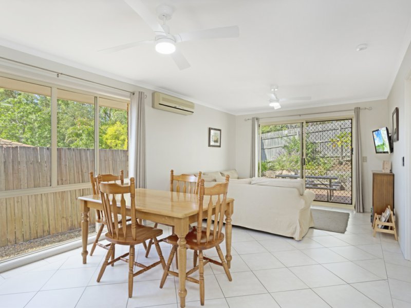 Photo - 37 Sandalwood Terrace, Nerang QLD 4211 - Image 3