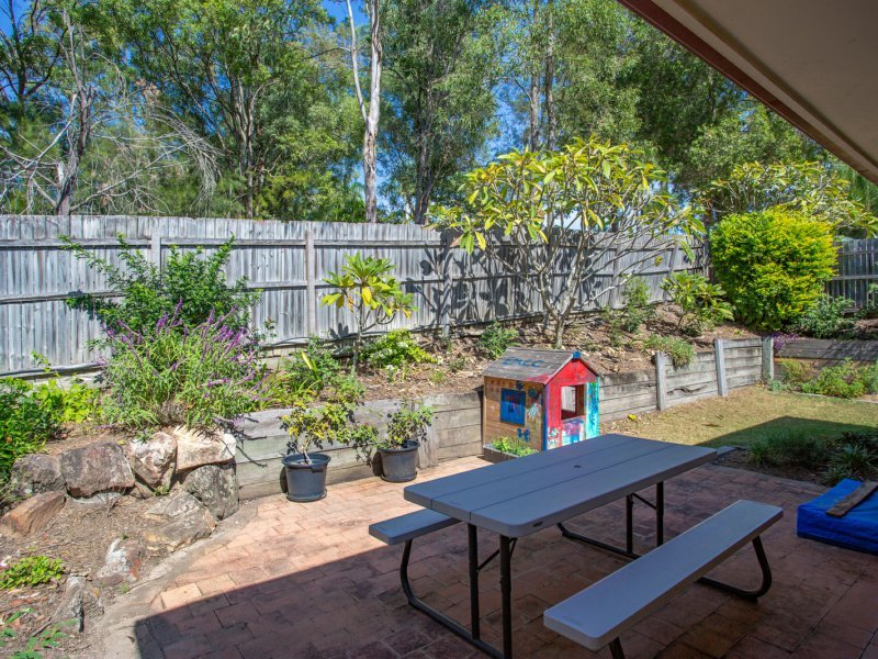 Photo - 37 Sandalwood Terrace, Nerang QLD 4211 - Image 7