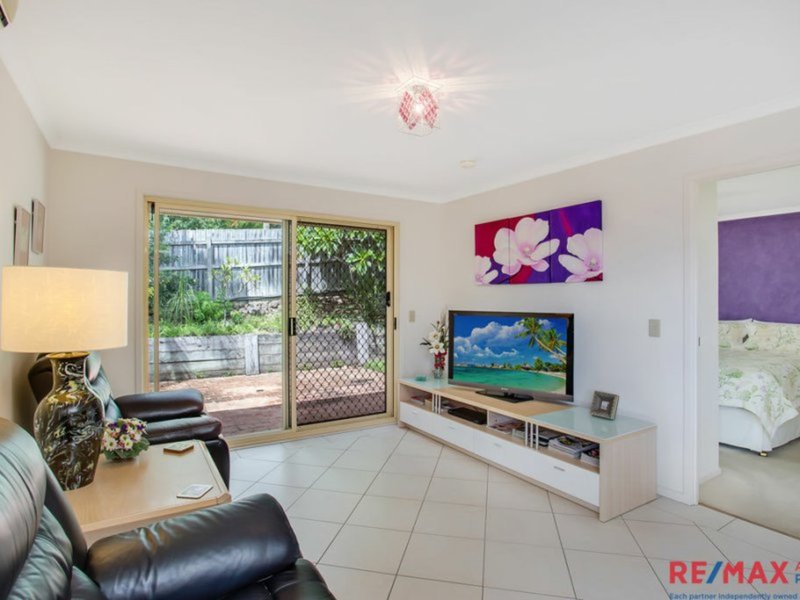 Photo - 37 Sandalwood Terrace, Nerang QLD 4211 - Image 3