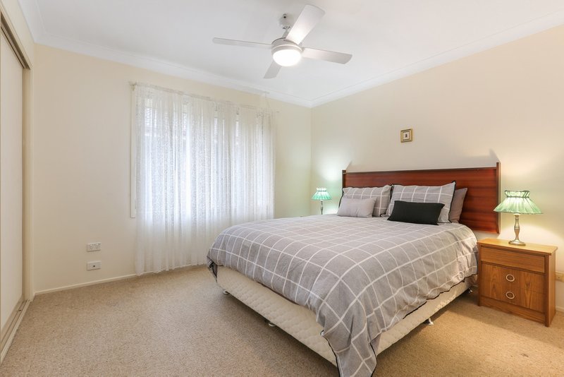 Photo - 37 Sanderson Rd , Kanahooka NSW 2530 - Image 7