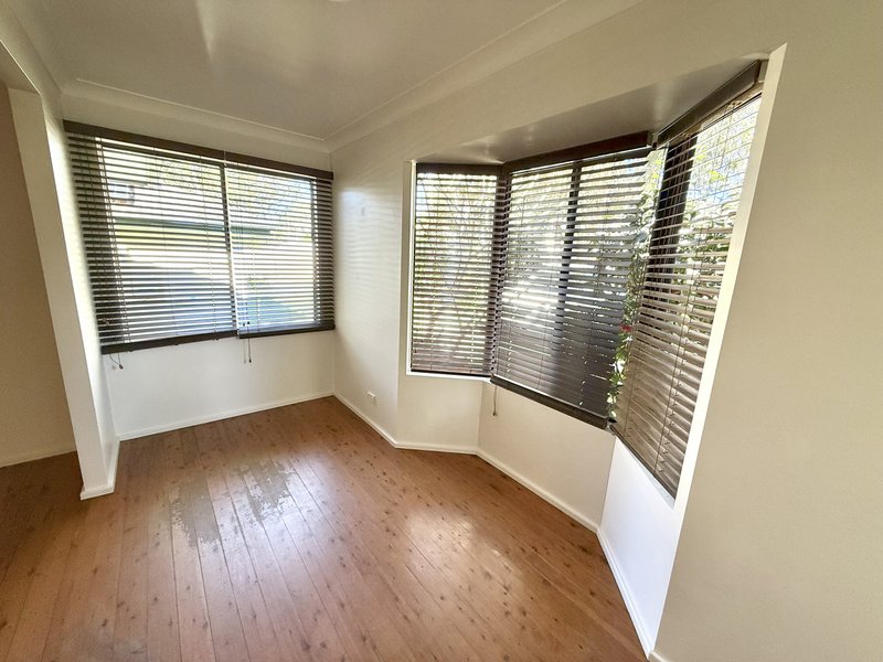 Photo - 37 Scenic Drive, Budgewoi NSW 2262 - Image 2