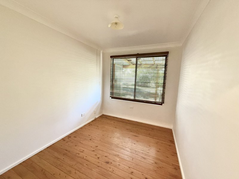 Photo - 37 Scenic Drive, Budgewoi NSW 2262 - Image 6