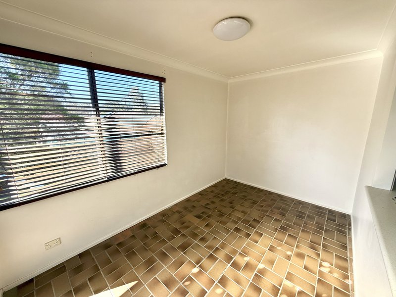 Photo - 37 Scenic Drive, Budgewoi NSW 2262 - Image 8