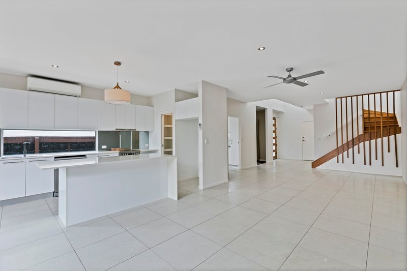 Photo - 37 Serenity Circuit, Maroochydore QLD 4558 - Image 8