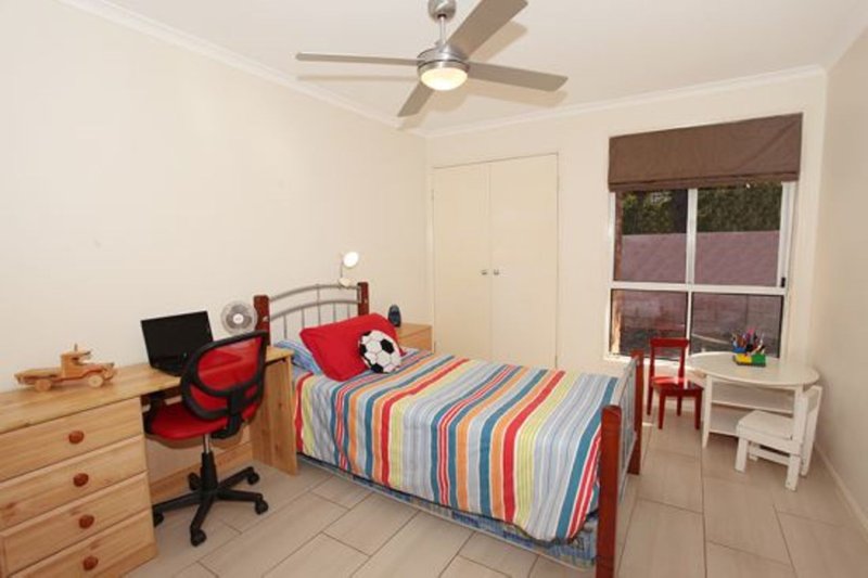 Photo - 37 Seymour Close, Rosemount QLD 4560 - Image 5