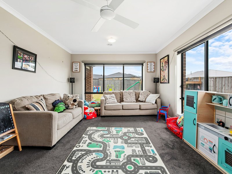 Photo - 37 Shannon Boulevard, Bairnsdale VIC 3875 - Image 9