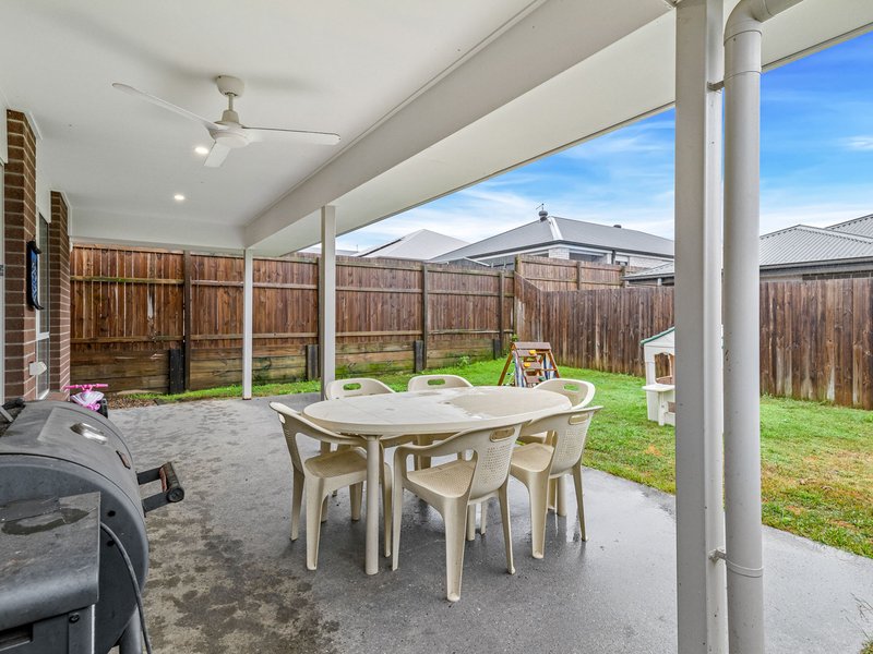 Photo - 37 Sheridan Drive, Flagstone QLD 4280 - Image 12