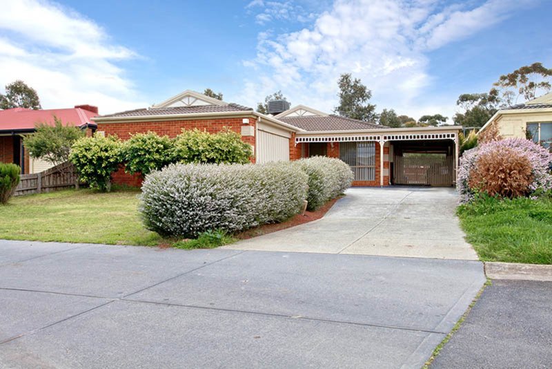 37 Sheridan Way, Roxburgh Park VIC 3064