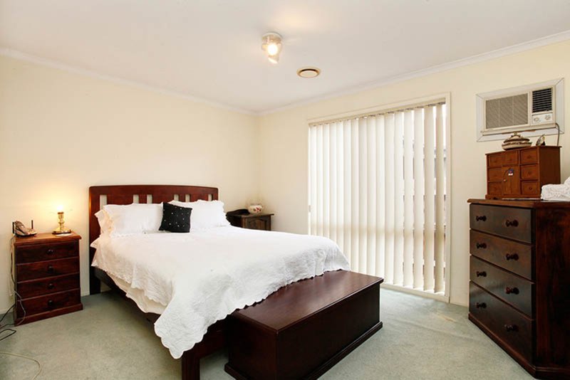 Photo - 37 Sheridan Way, Roxburgh Park VIC 3064 - Image 6