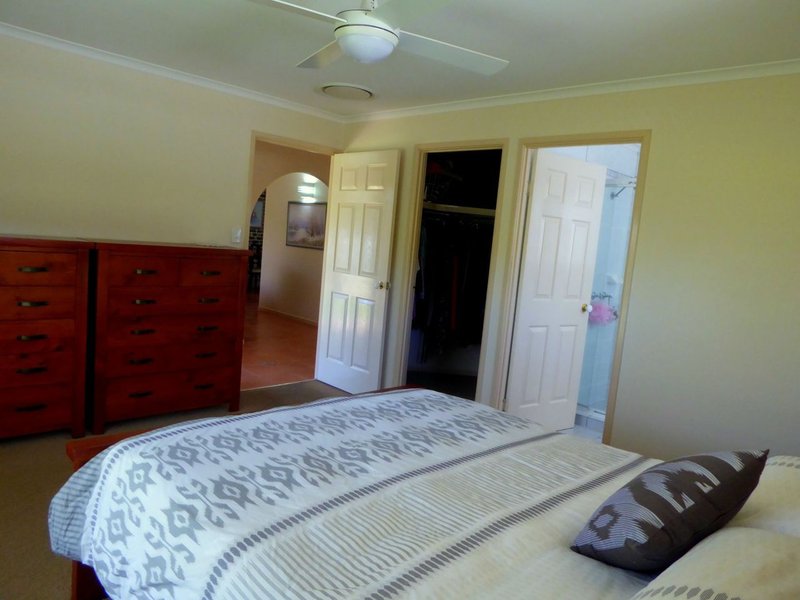 Photo - 37 Sirene Crescent, Deception Bay QLD 4508 - Image 12