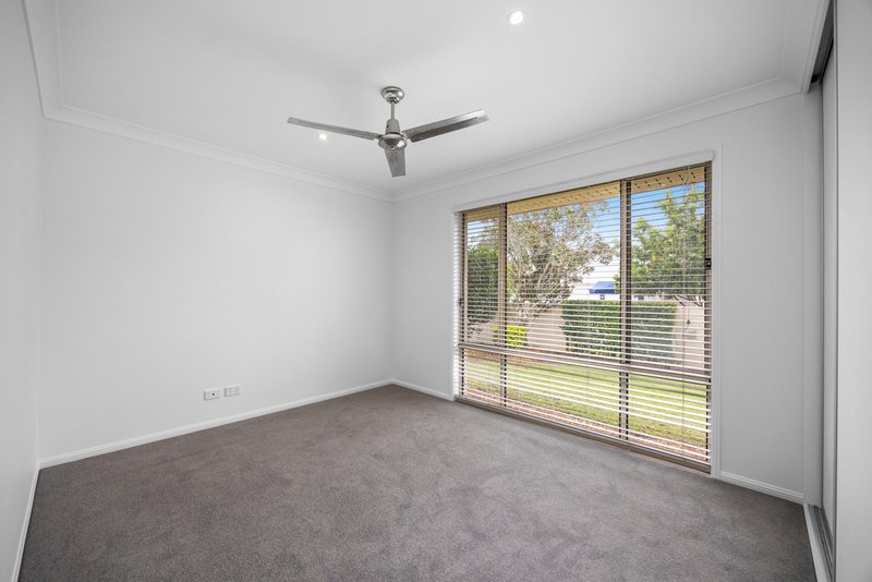 Photo - 37 Sovereign Circuit, Pelican Waters QLD 4551 - Image 13