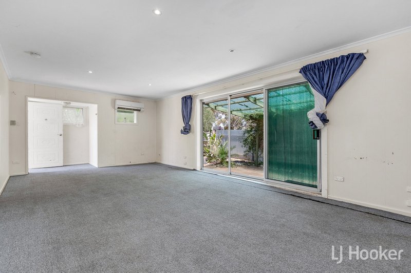 Photo - 37 St Leonard Crescent, Elizabeth Downs SA 5113 - Image 6