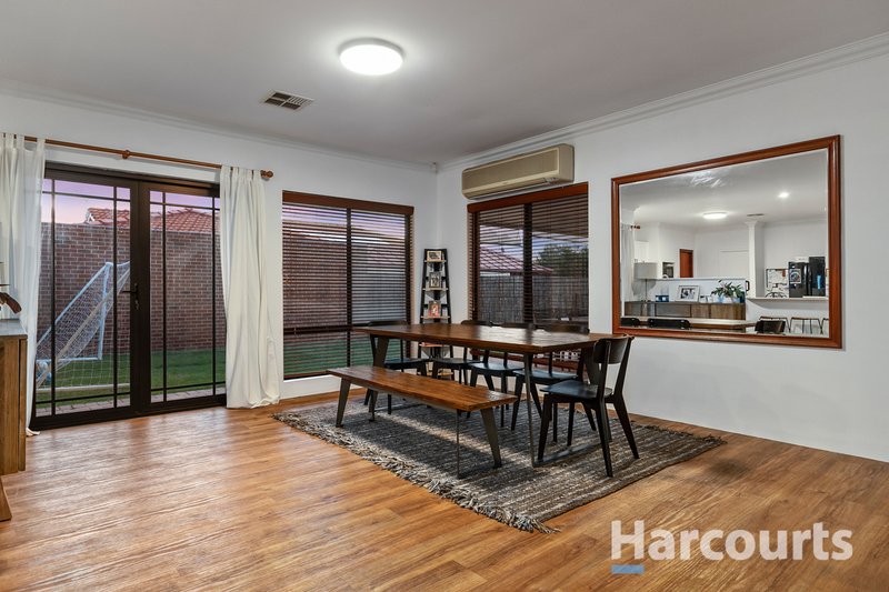 Photo - 37 St Pierre Circuit, Currambine WA 6028 - Image 11