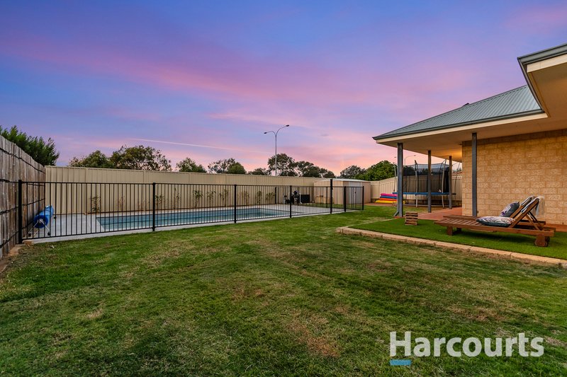 Photo - 37 St Pierre Circuit, Currambine WA 6028 - Image 33