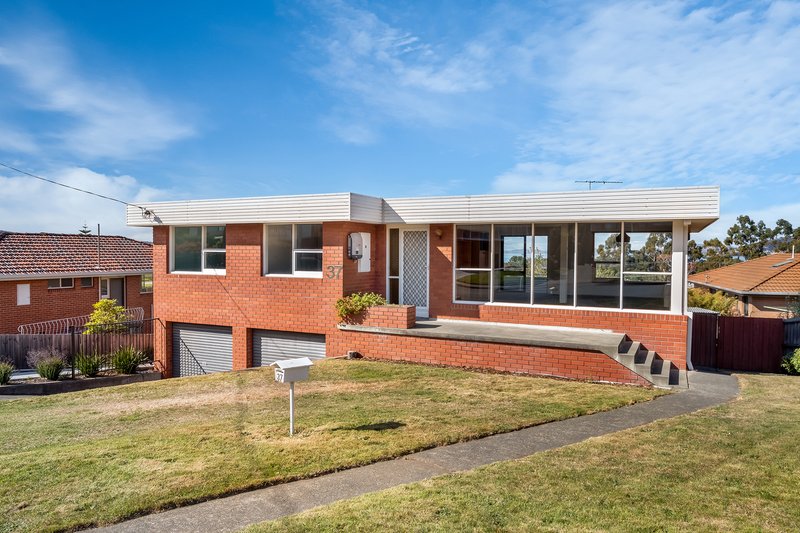 Photo - 37 Stanley Street, Bellerive TAS 7018 - Image 2