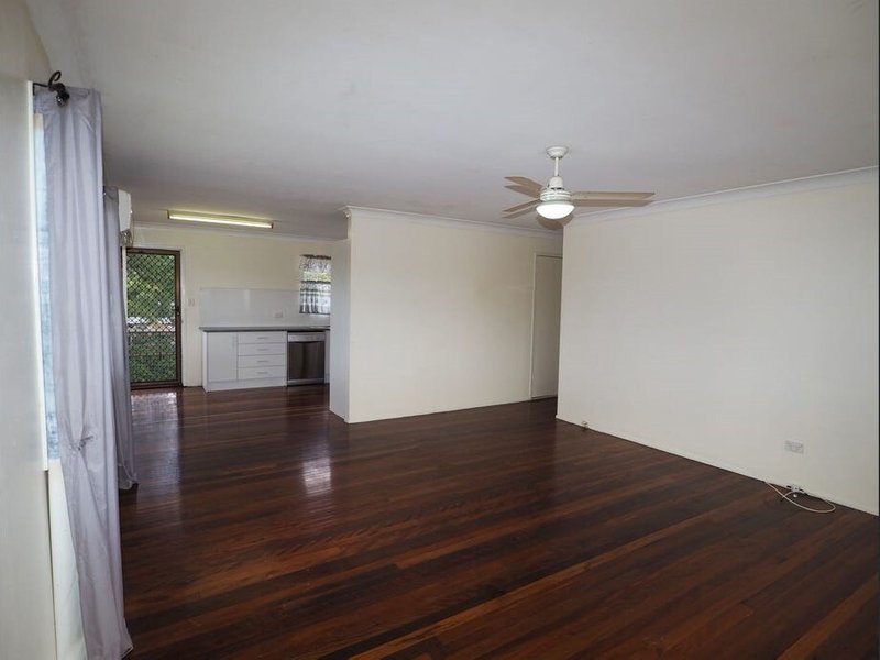Photo - 37 Stanley Street, Strathpine QLD 4500 - Image 4