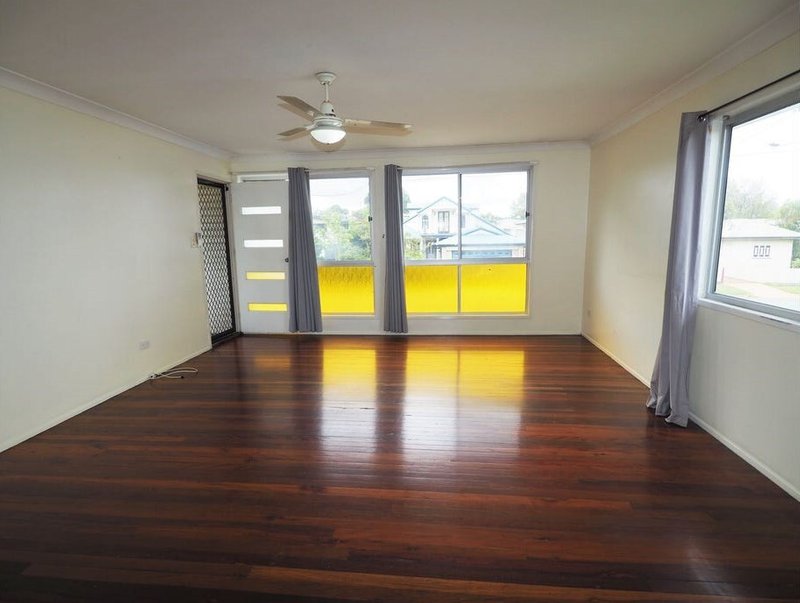 Photo - 37 Stanley Street, Strathpine QLD 4500 - Image 5